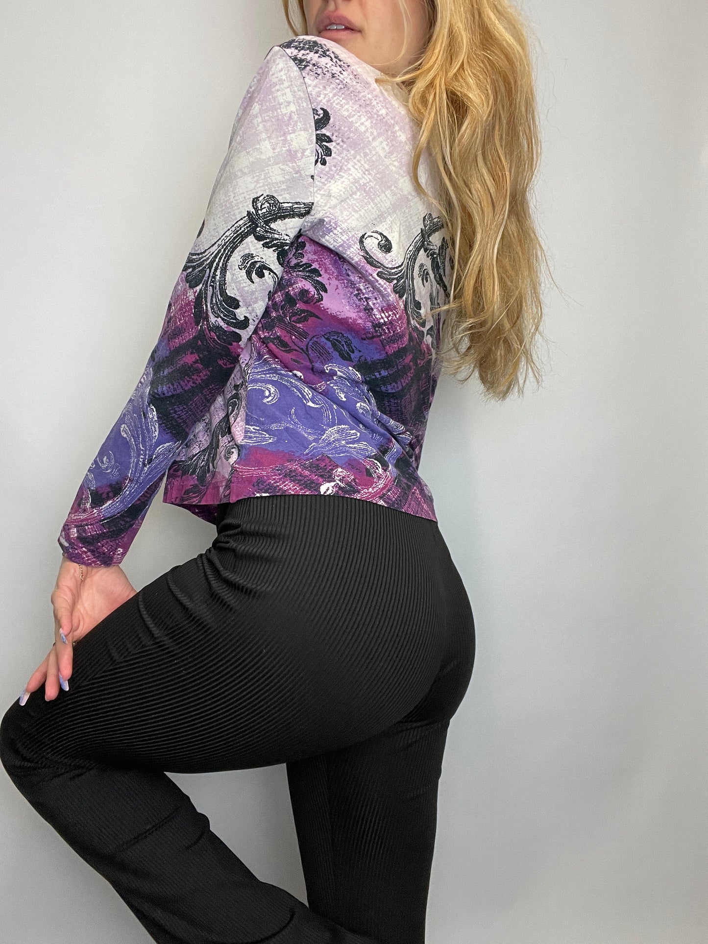 Top y2k motif vintage violet et blanc