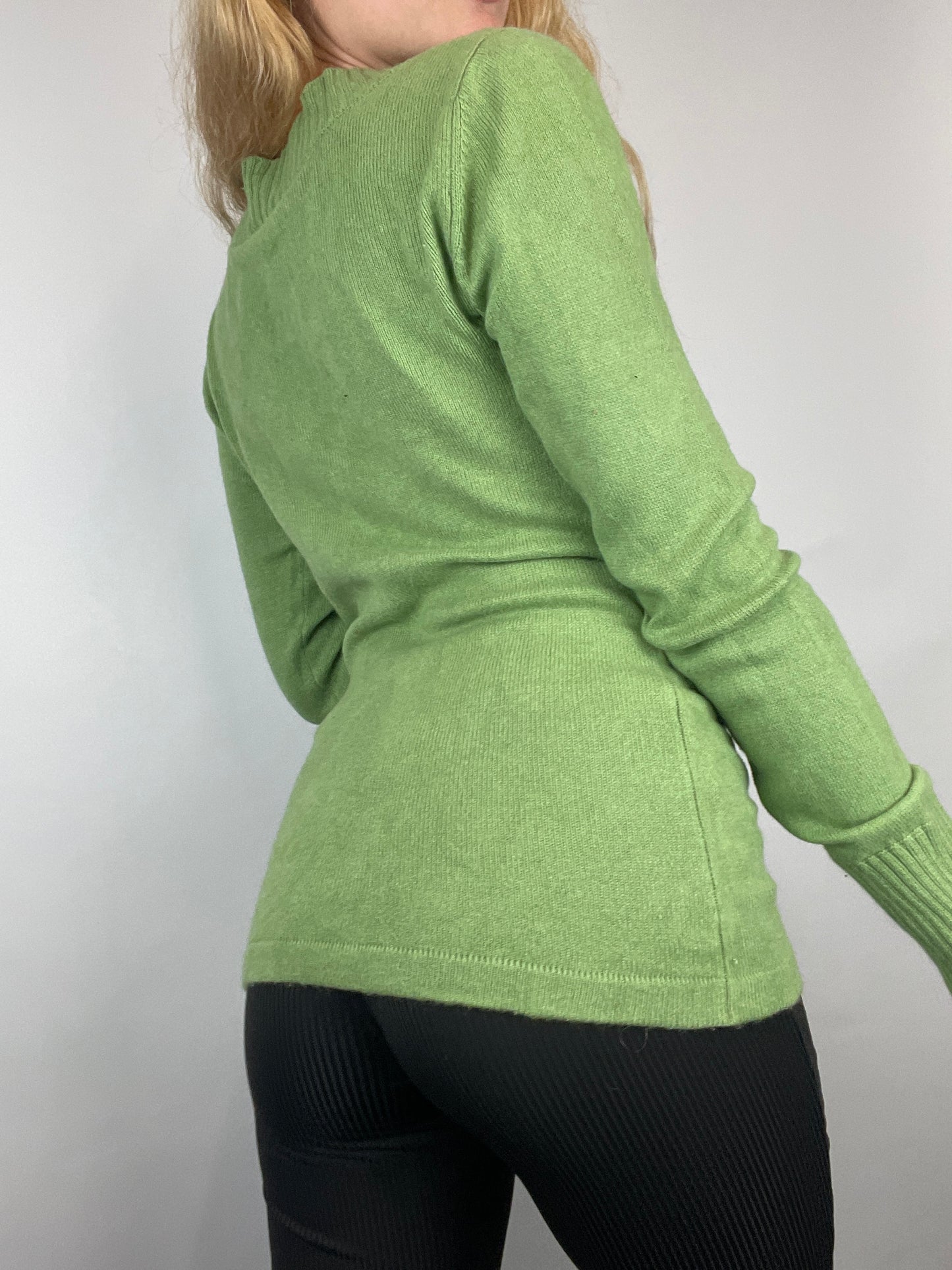 Pull vert y2k décolleté vintage