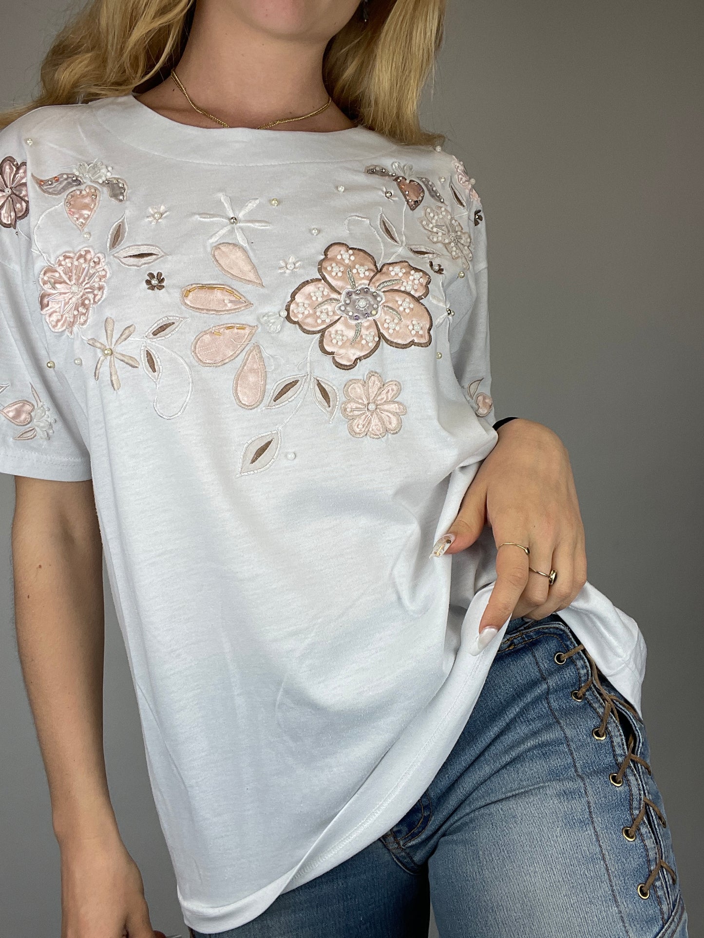 T-shirt brodé y2k blanc oversized fleur vintage