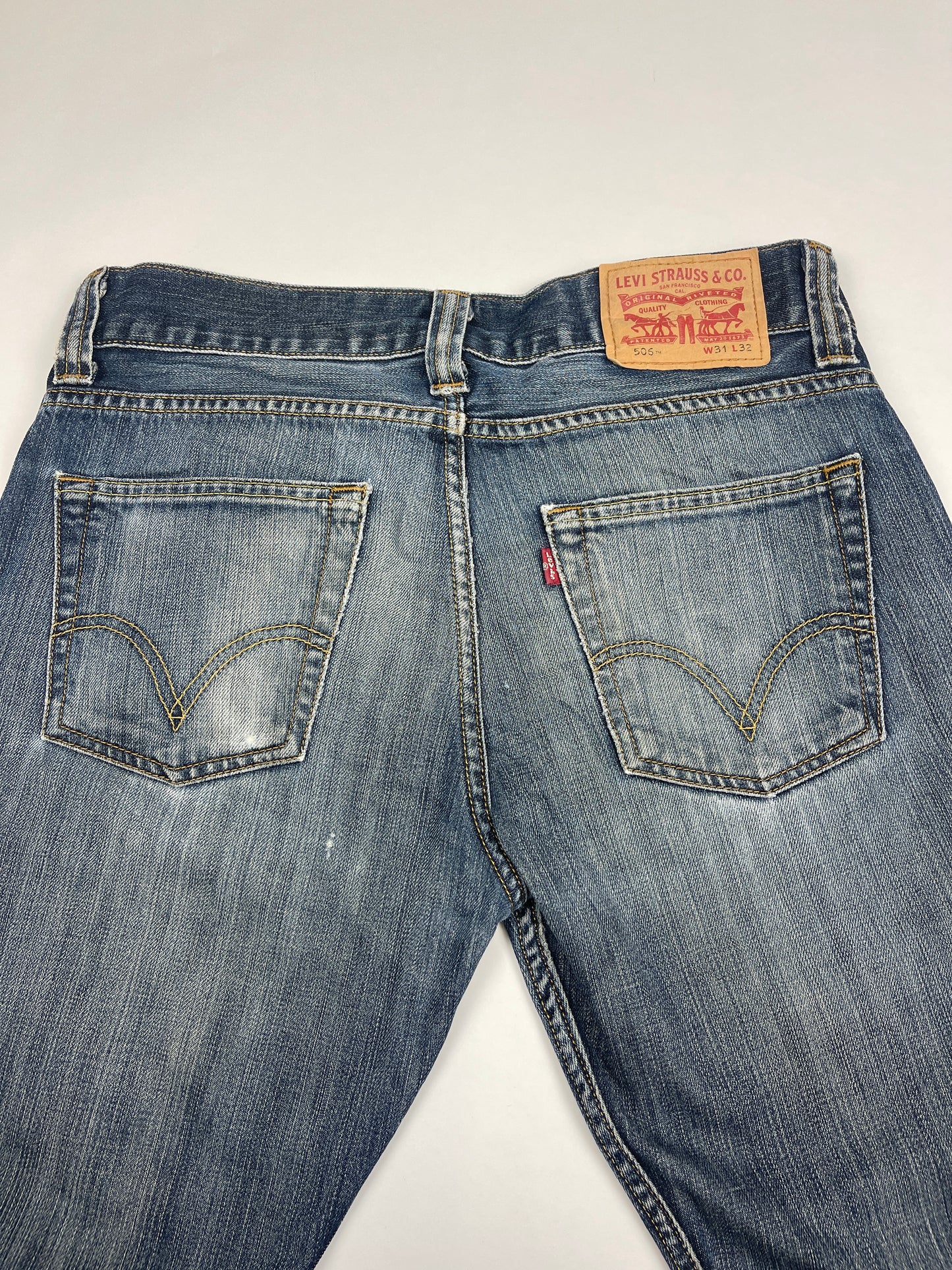 Jean levis 506 coupe droite baggy