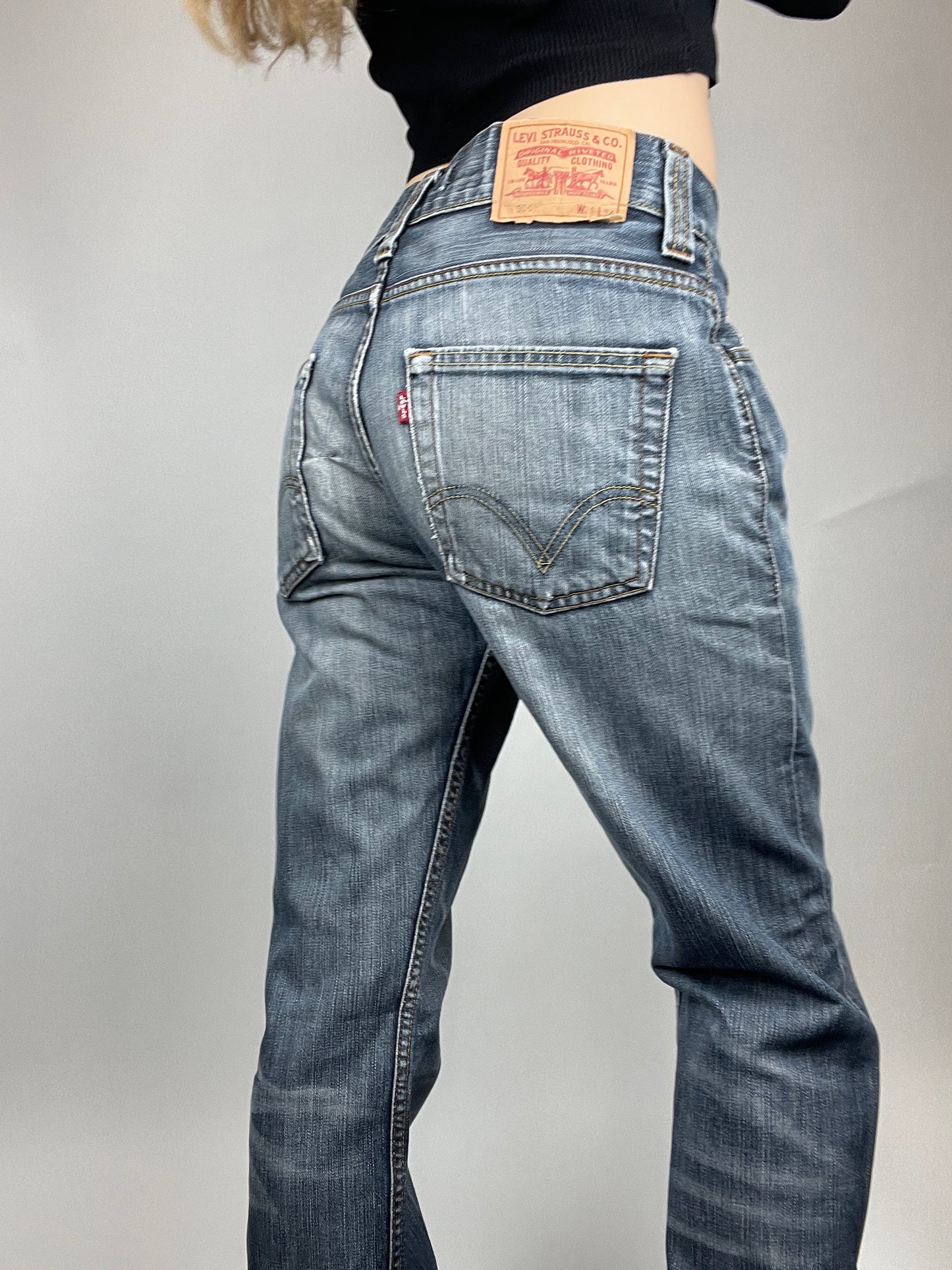 Levis 506 coupe droite baggy