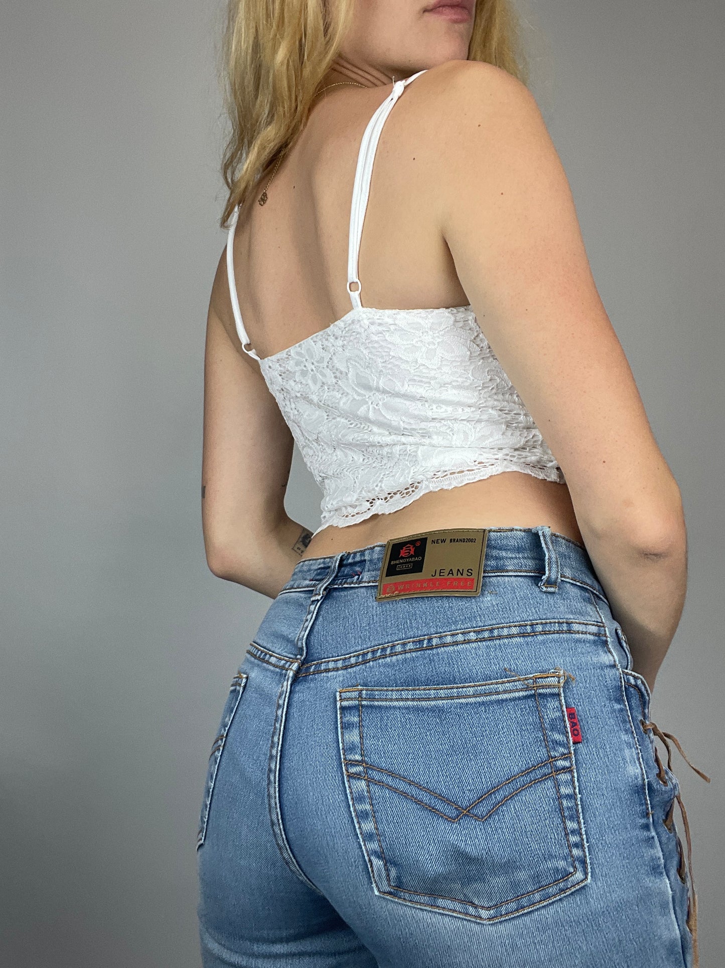 crop top Y2k blanc dentelle vintage