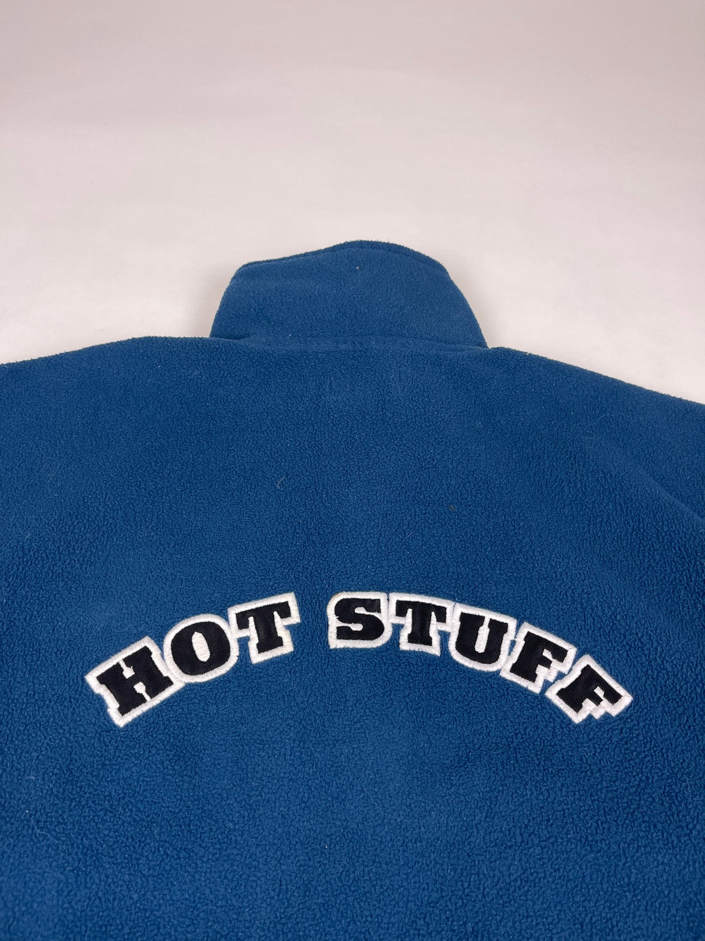 Polaire Hot Stuff vintage bleu oversized brodé y2k